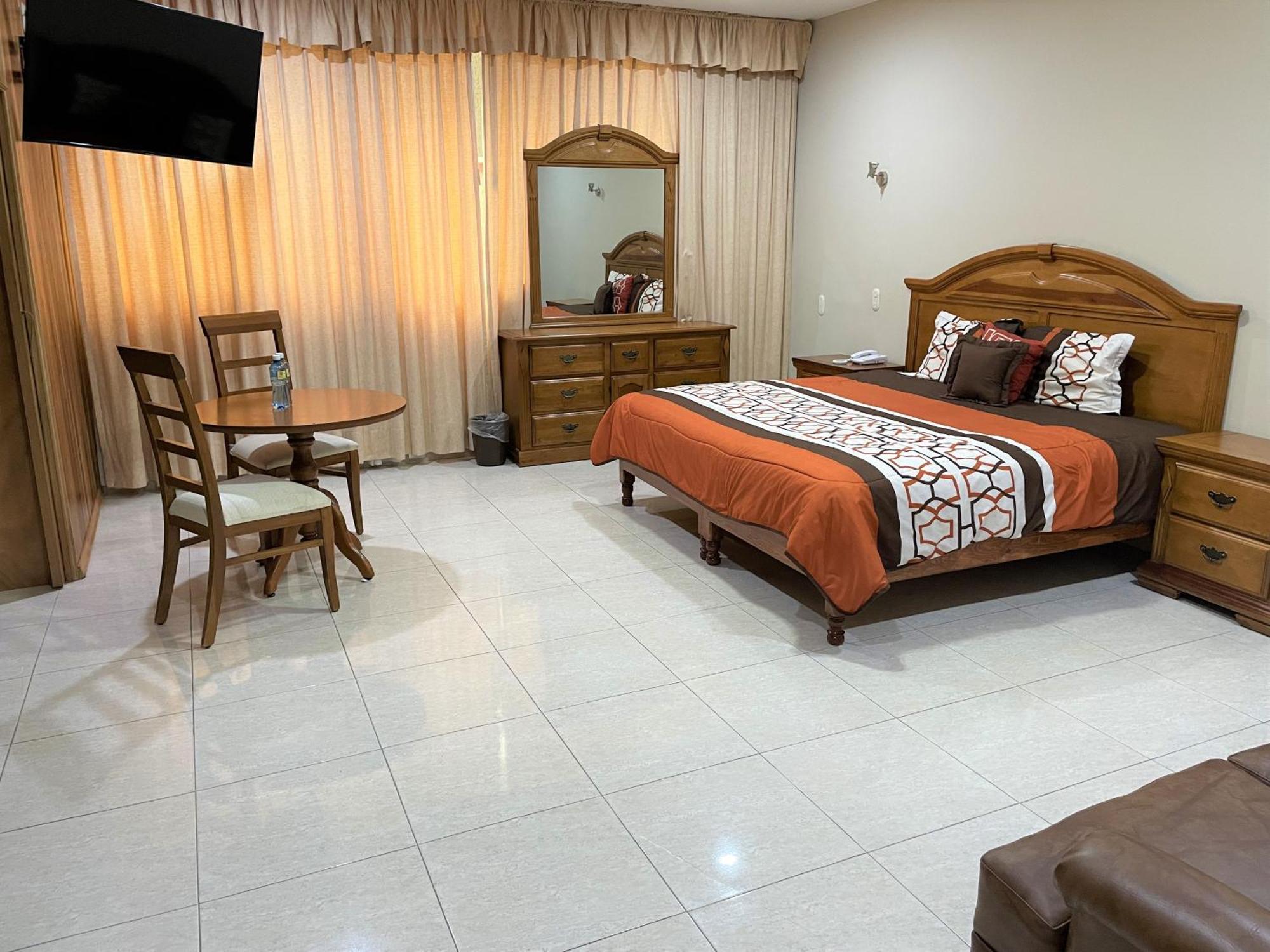Hotel Fiesta Altena Tepatitlán de Morelos Eksteriør billede